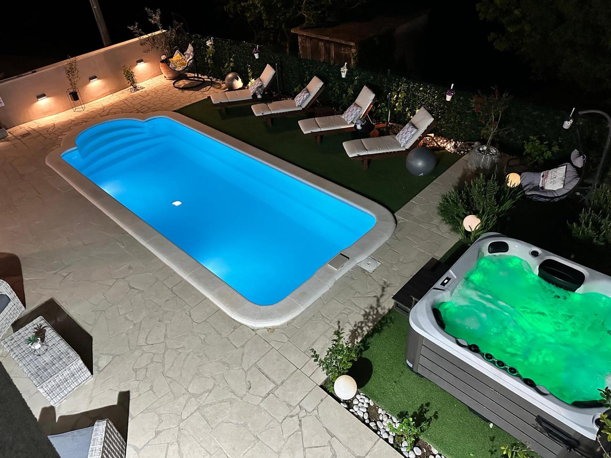 Villa Ivona With Swimming Pool And Jacuzzi Oslje Extérieur photo